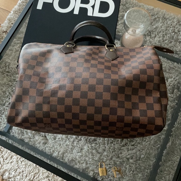 Authentic Louis Vuitton Damier speedy 35. - Picture 4 of 14